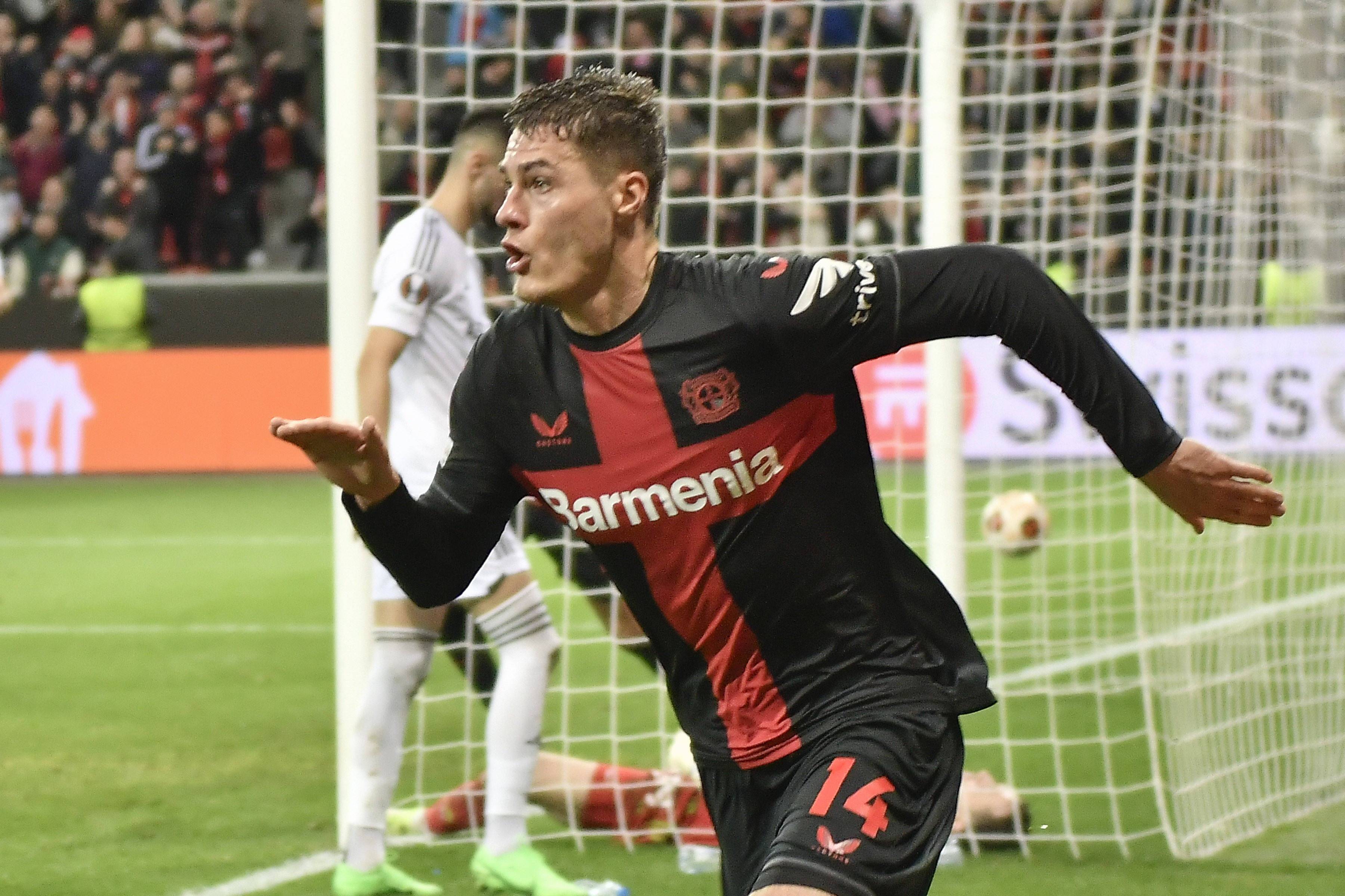 爱游戏中国-包含西汉姆今晚状态回暖，志在欧联名次提升，球迷炸锅，球队文化再被提及的词条