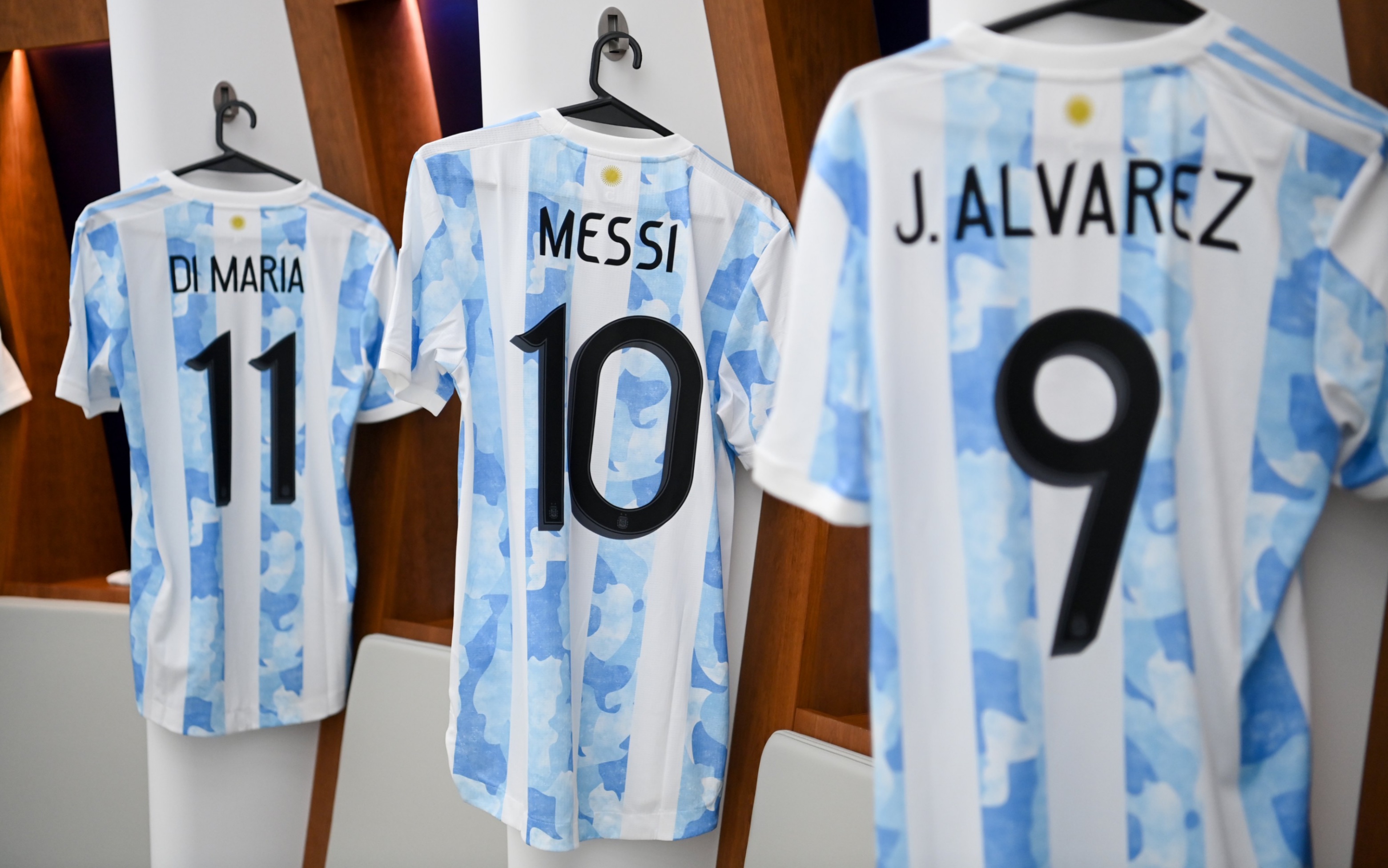 赛地聚焦：亚冠今晚热度飙升，马德里竞技更衣室发声，更衣室稳定，轮换策略成焦点的简单介绍